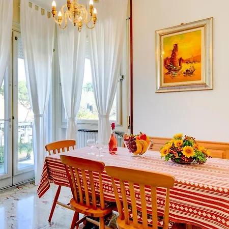 Desenzanoloft Official Partner Marriott Homes & - The Sunflower Front Apartman Desenzano del Garda