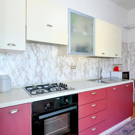 Desenzanoloft Official Partner Marriott Homes & - The Sunflower Front Apartman